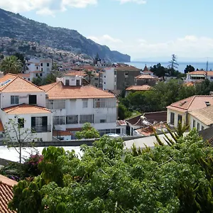 Peaceful Floor W Balconies - Cambridge Right - Ac Funchal (Madeira)